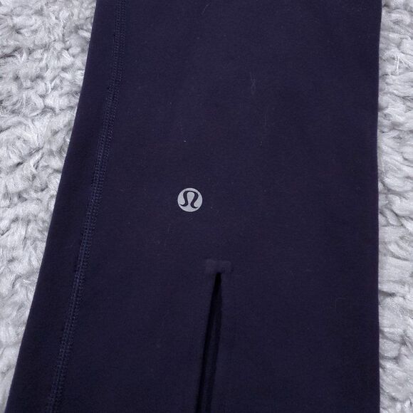 READ Lululemon Gather & Crow Crop Split Hem Black Purple Herringbone Leggings 4 - Picture 4 of 10